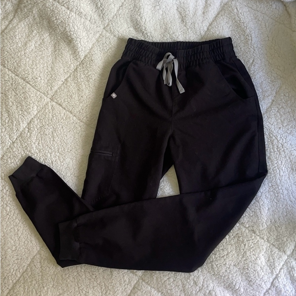 Black xs high waisted Figs joggers. Great condition!